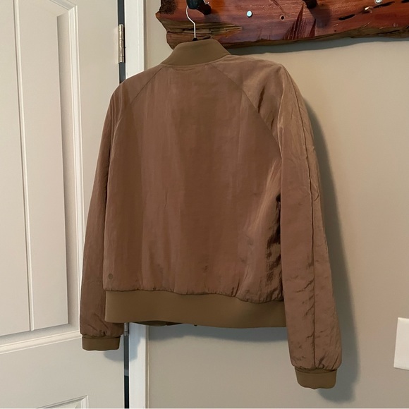 Reversible lululemon bomber jacket - Picture 5 of 8